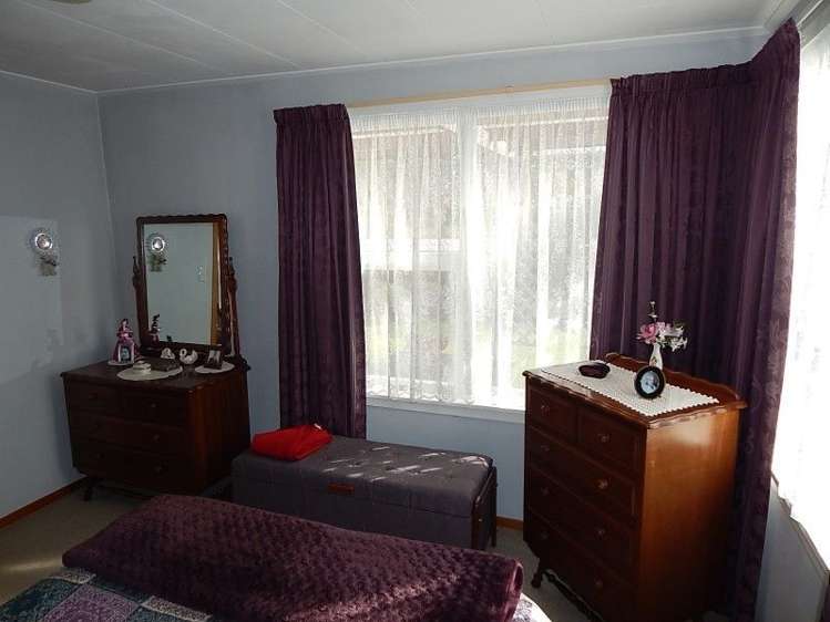 17 Disraeli Street Westport_9