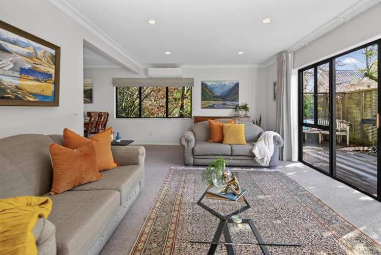 24C Charles Dickens Drive Mellons Bay_6