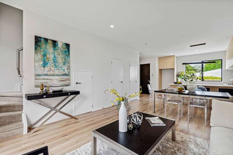 2/58 Sylvan Crescent Te Atatu South_7