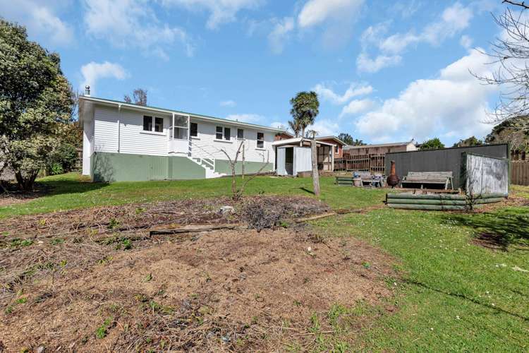 25 Crawford Crescent Kamo_1