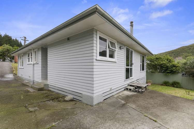 4 Parenga Street Wainuiomata_15