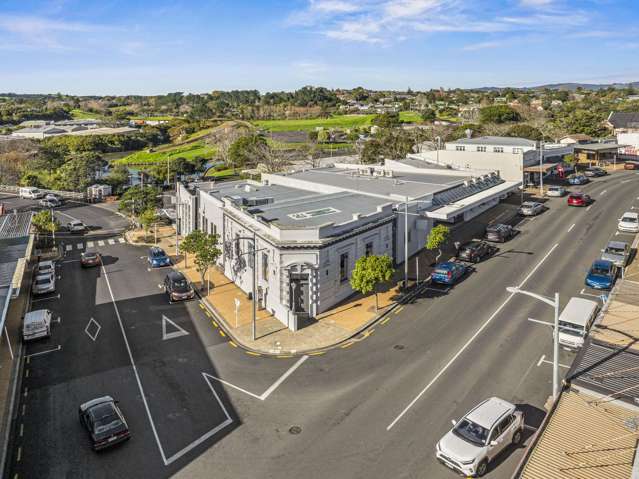 Landmark property - invest, occupy, or add-value