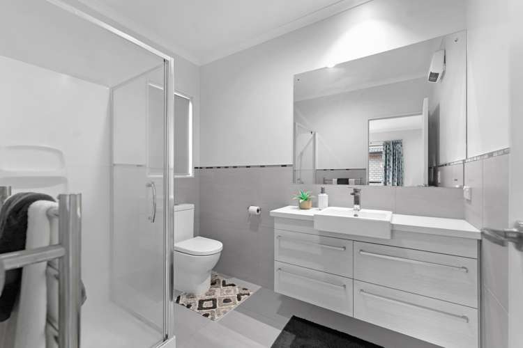 4 Creda Road Wattle Downs_13