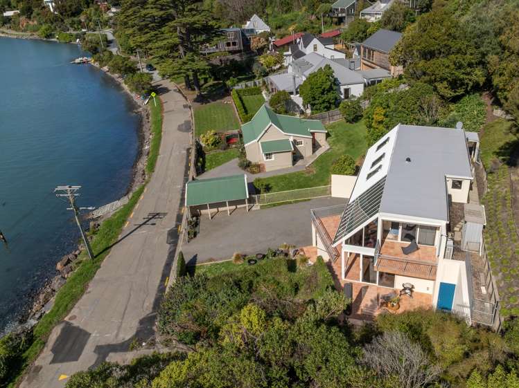 259 Beach Road Akaroa_31