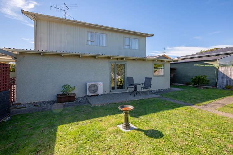 14 Cornwall Place Stoke_18