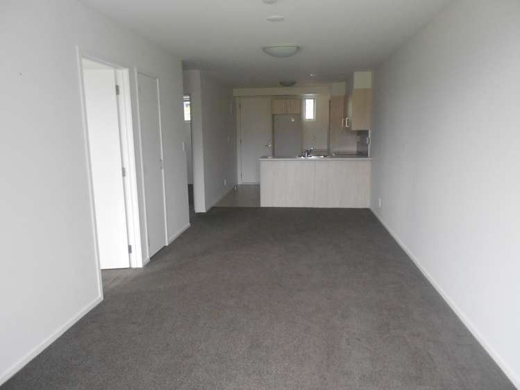 102/17 Link Crescent Stanmore Bay_2