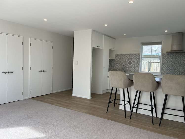 4/33 Dickens Street Addington_1