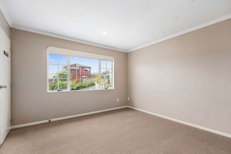 15a Kimber Hall Avenue Mount Roskill_4