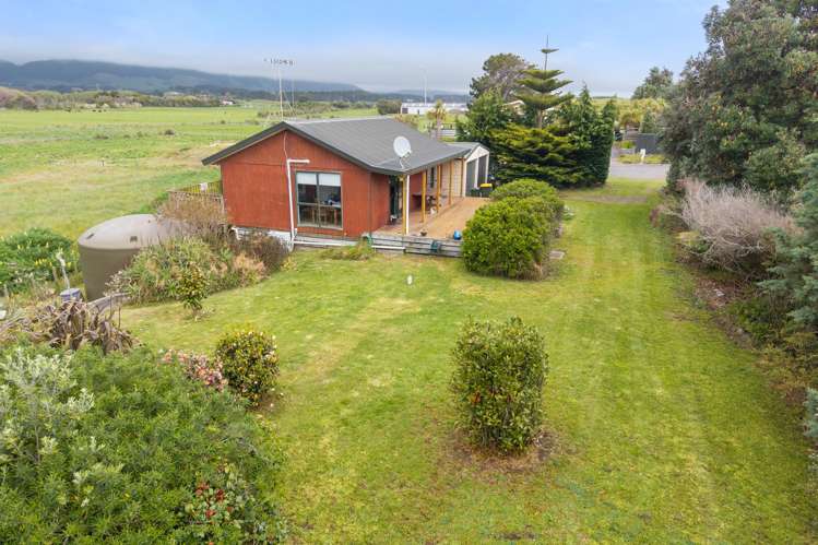 28 Kitchener Street Te Horo_0