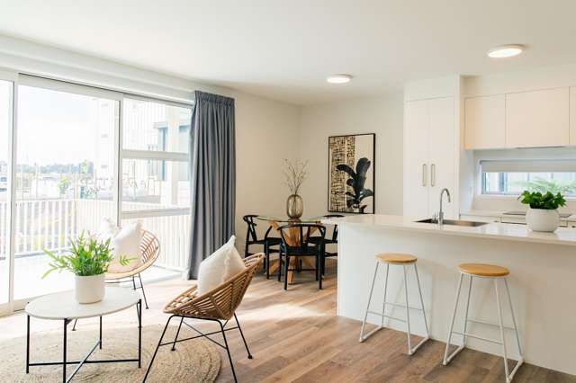 5/1 Karoro Court Hobsonville_1