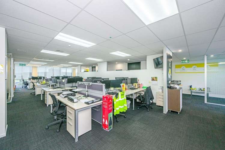 2/527B Rosebank Road Avondale_9