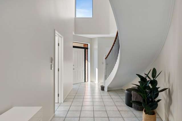 2 Harrys Way Redwood_3