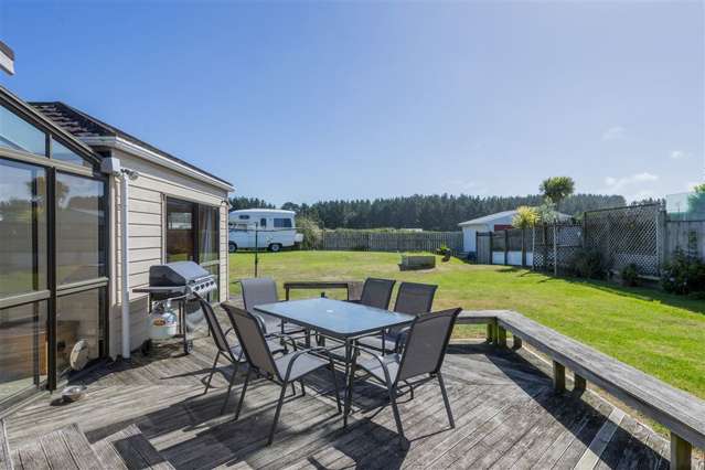 592 Waitarere Beach Road Waitarere Beach_2