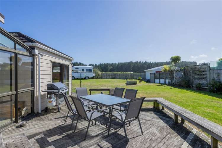 592 Waitarere Beach Road Waitarere Beach_2