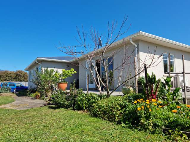 13 Wadsworth Street Takaka_2