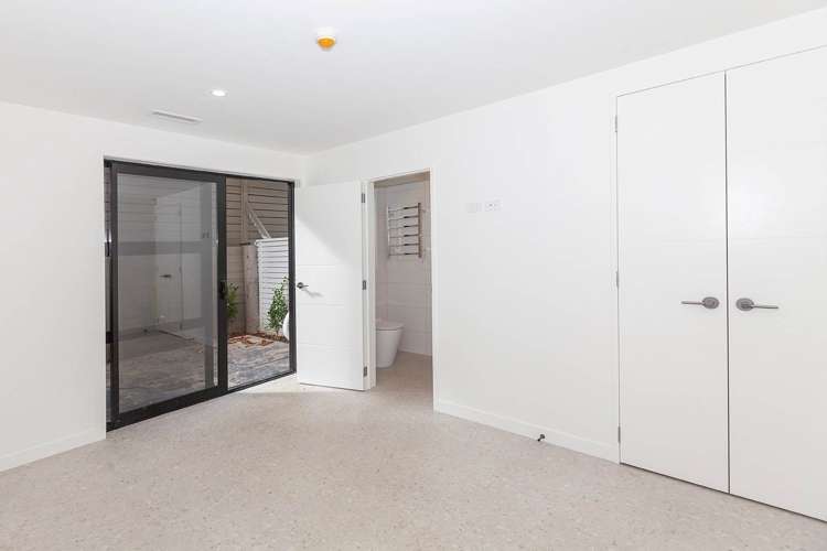 1/2 Oak Street Royal Oak_6