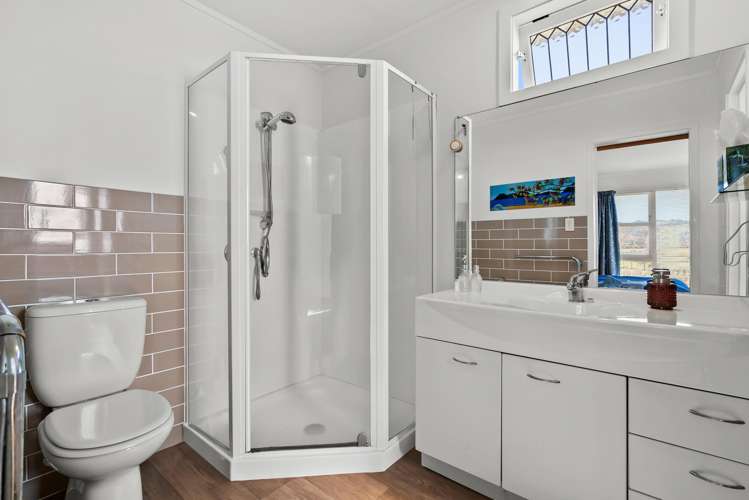 50 Kath Henry Lane Drury_15