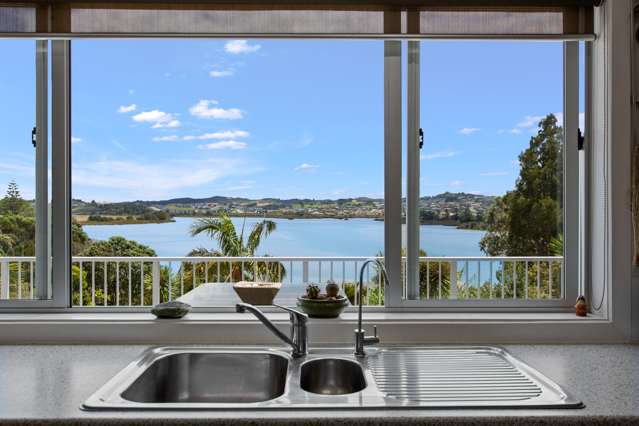 36 Pohutukawa Avenue Red Beach_2