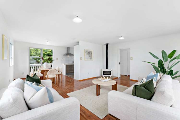 1/18 Theban Place Totara Vale_2