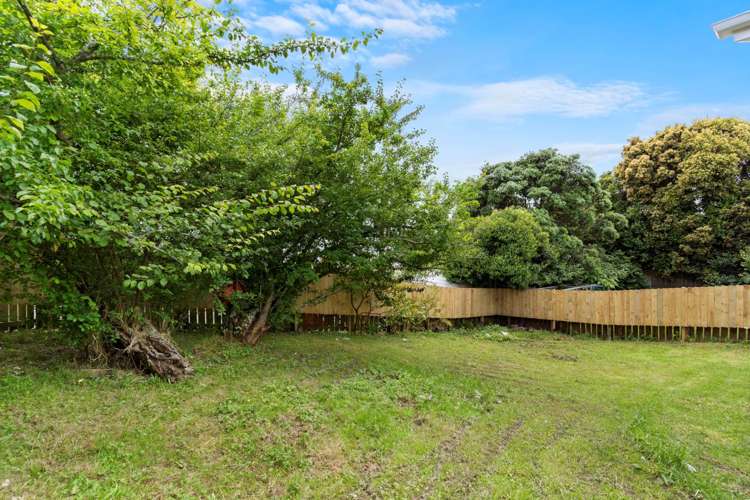 18 Fairclough Road Beach Haven_14