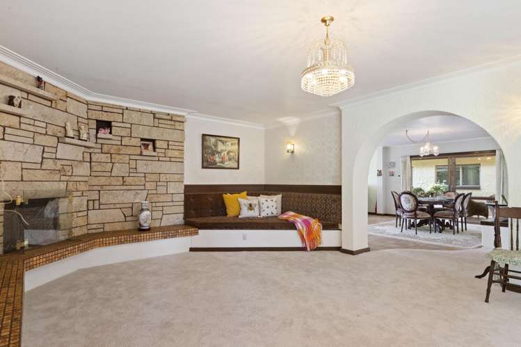 221 Razorback Road_2