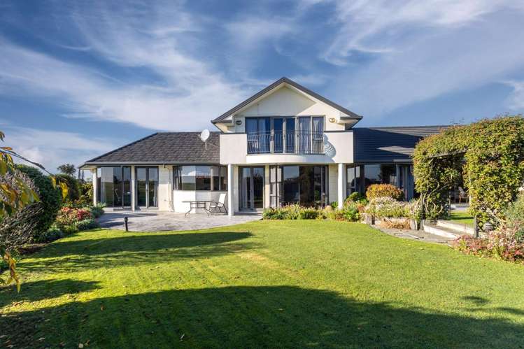 179 Pages Road Marchwiel_25