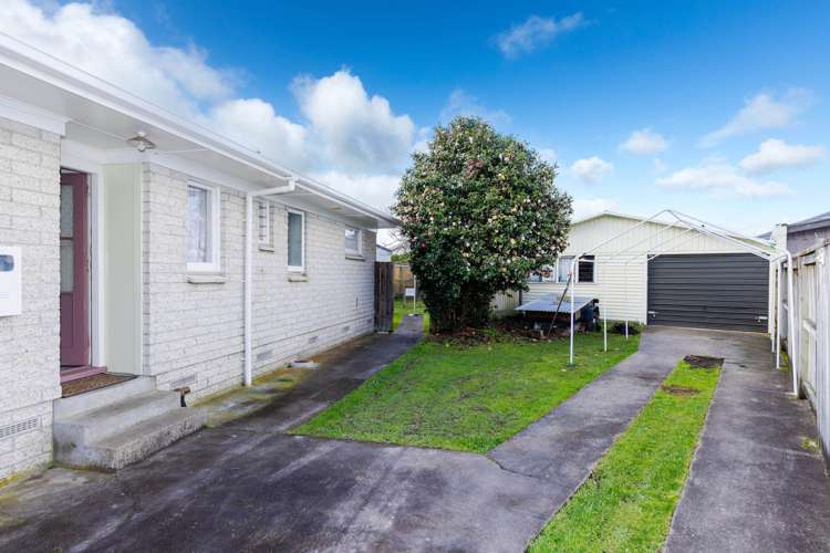 6 Deanwell Avenue Deanwell_18