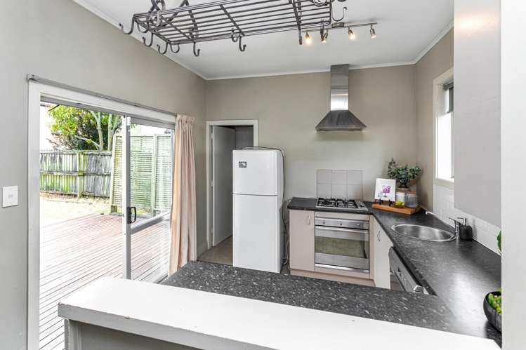 74 Brockworth Place Riccarton_3