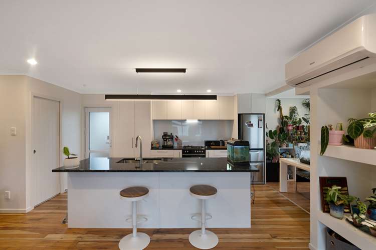 14d Kirrie Avenue Te Atatu South_5