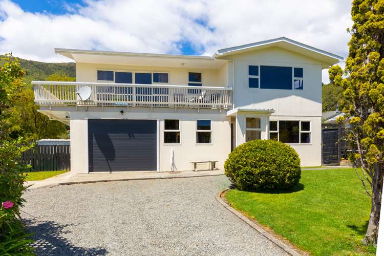 88 Moana View Road Waikawa_3