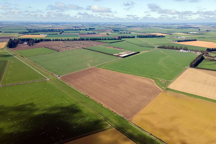 319 Methven Chertsey Road Methven_2