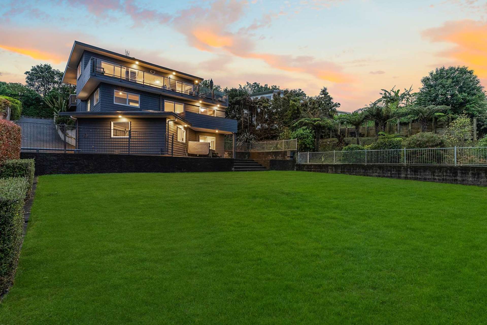 286 Whangaparaoa Road Red Beach_0