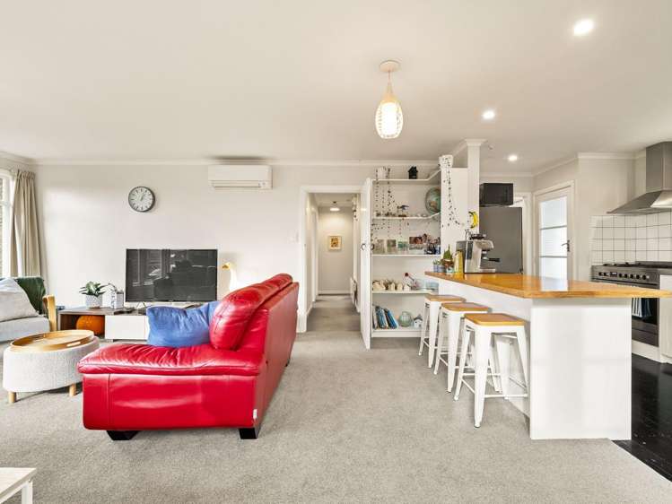 141 Easther Crescent_4
