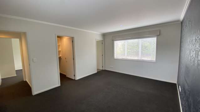 2 Fennell Crescent Silverdale_4