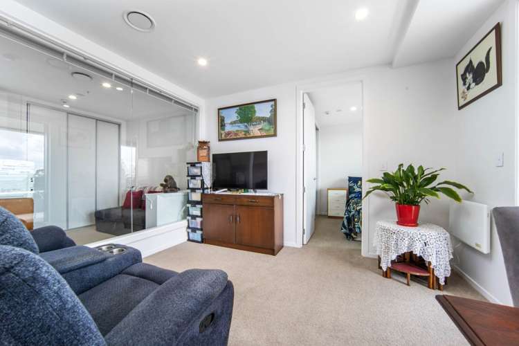 901/8 Waikumete Road Glen Eden_7