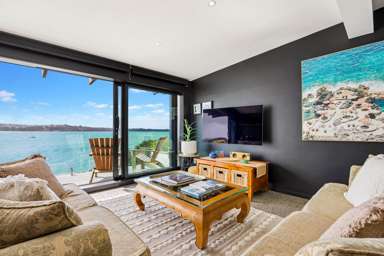 24/67 Sarsfield Street_3