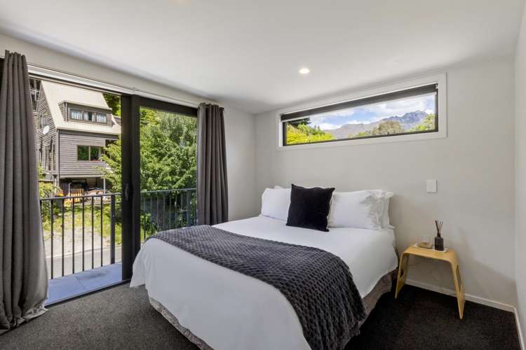 6 MacKinnon Terrace Sunshine Bay_21