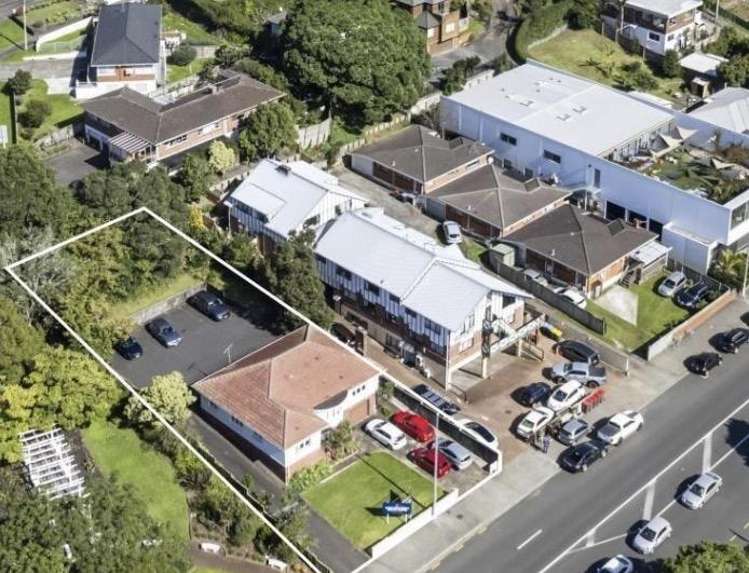 535 Mount Albert Road_0