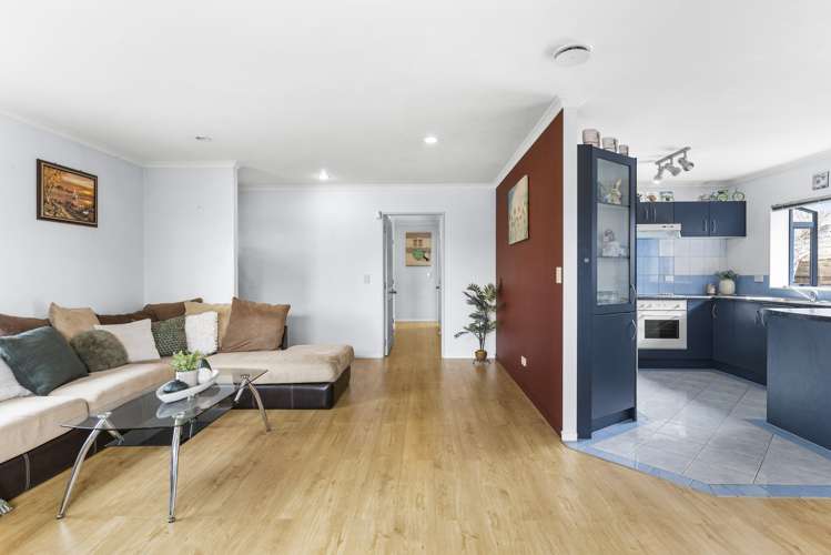 652 Massey Road Mangere_13