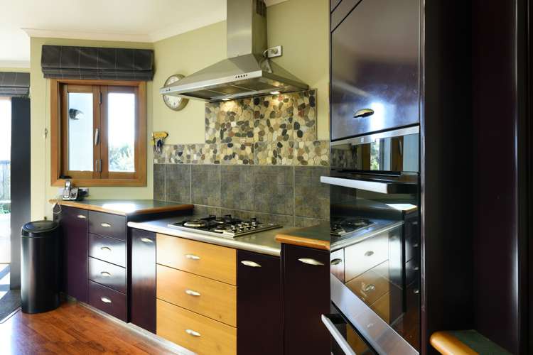 135 Aldinga Avenue Stoke_6