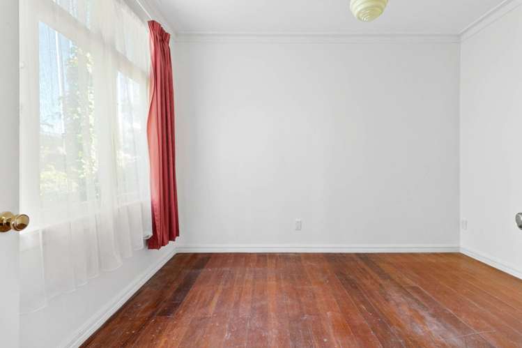 55 Mount St John Avenue Epsom_26