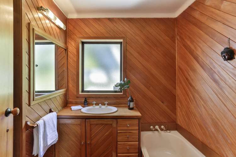 55 Tanekaha Road Titirangi_12