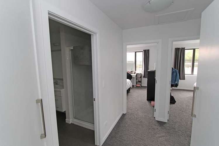 4/63 Royal Crescent Saint Kilda_5