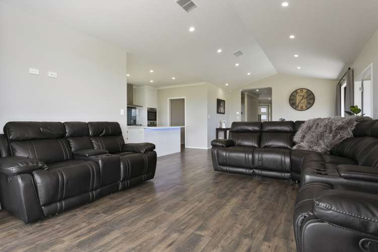 49 Alan Livingston Drive Cambridge_8