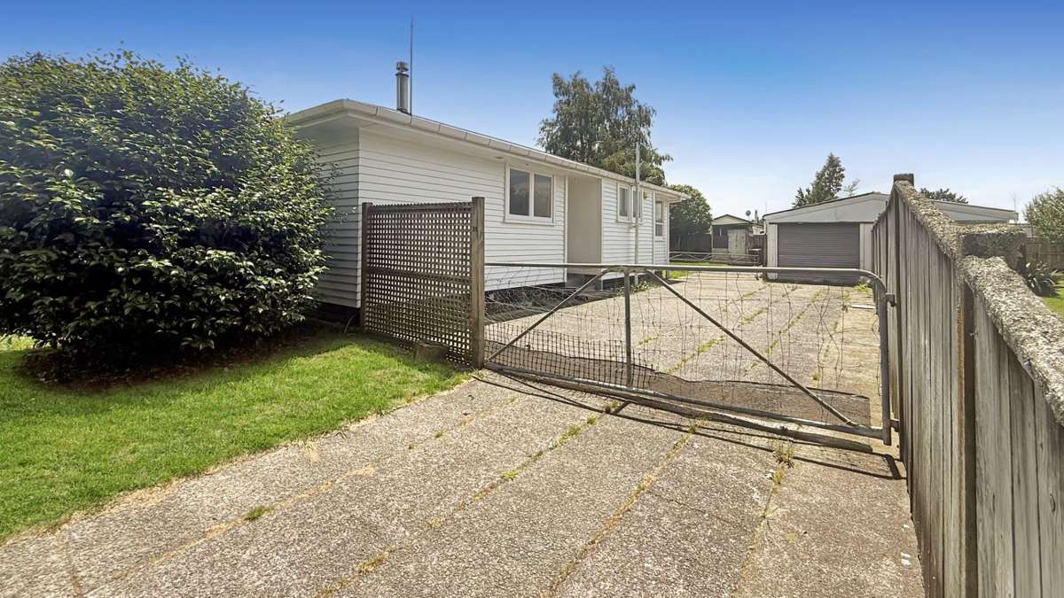 TURANGI - 3 BEDROOMS 3