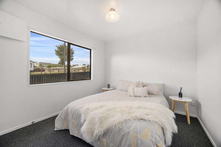 18a Grayson Avenue Mangakakahi_7