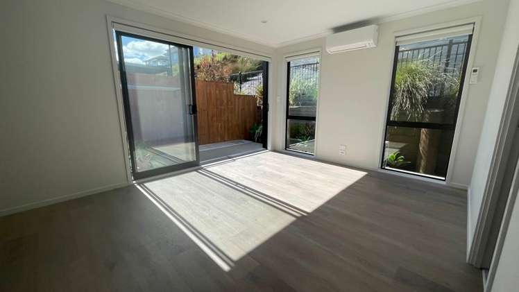 Godfrey Drive Orewa_13