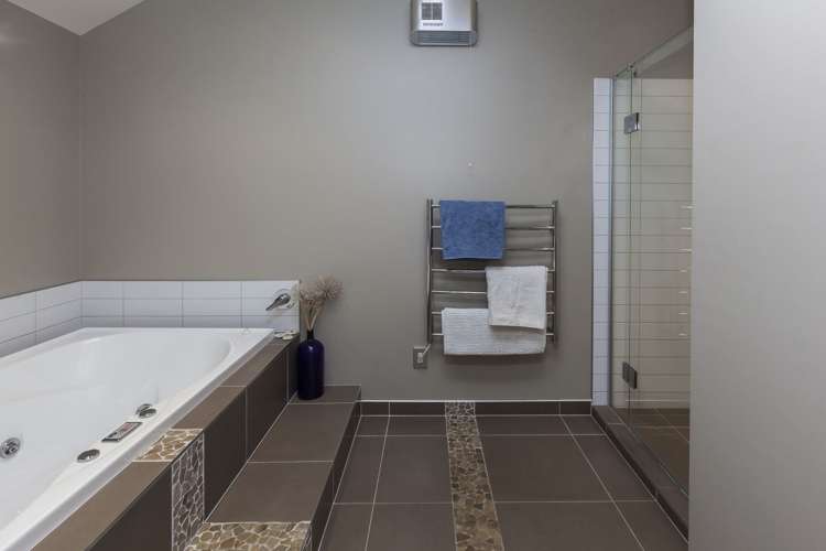 77 Beechwood Drive Northwood_19