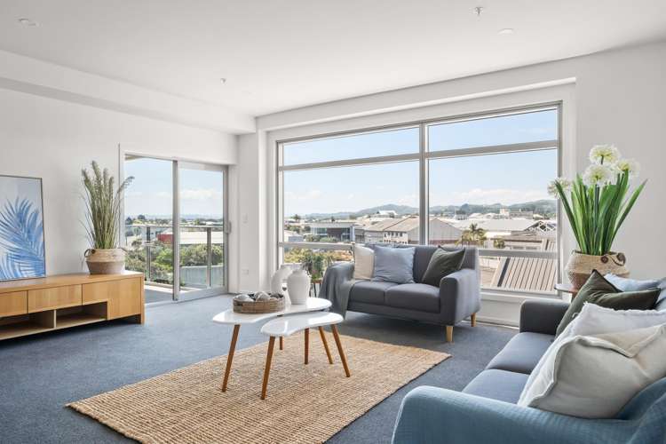 303/4 Reads Quay Gisborne_1