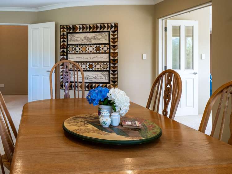 2 Kanuka Place Robinsons Bay_41